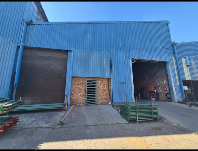 750M² WAREHOUSE TO LET IN WADEVILLE